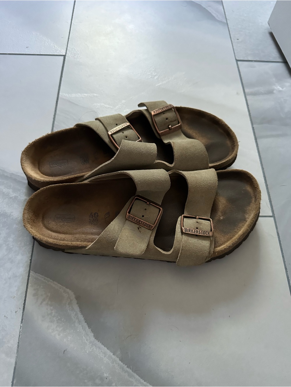 Birkenstock Arizona Soft Footbed Taupe Suede Sandals Regular Width EU 40